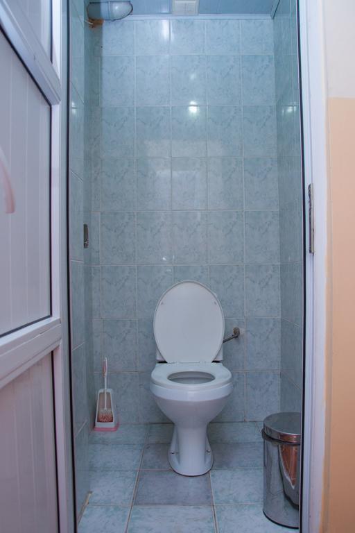 Sakura Guesthouse Bishkek Exterior foto